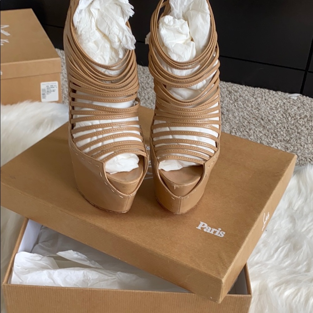 Christian louboutin heels size 37.5